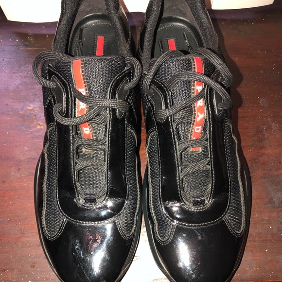 Prada - Picture 1 of 1